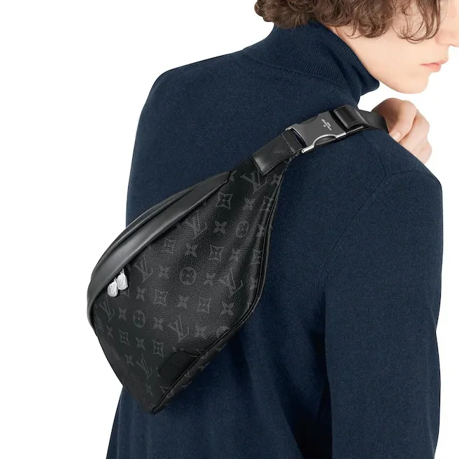 LOUIS VUITTON Discovery Bumbag Monogram Eclipse Black-7