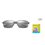 Чёрная резинка с серебряными линзами