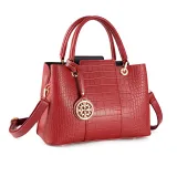 Красная коллекция с узором крокодила