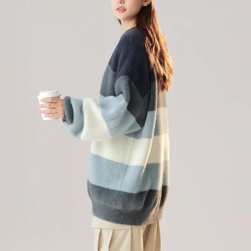 GSUE Sweaters Unisex-11